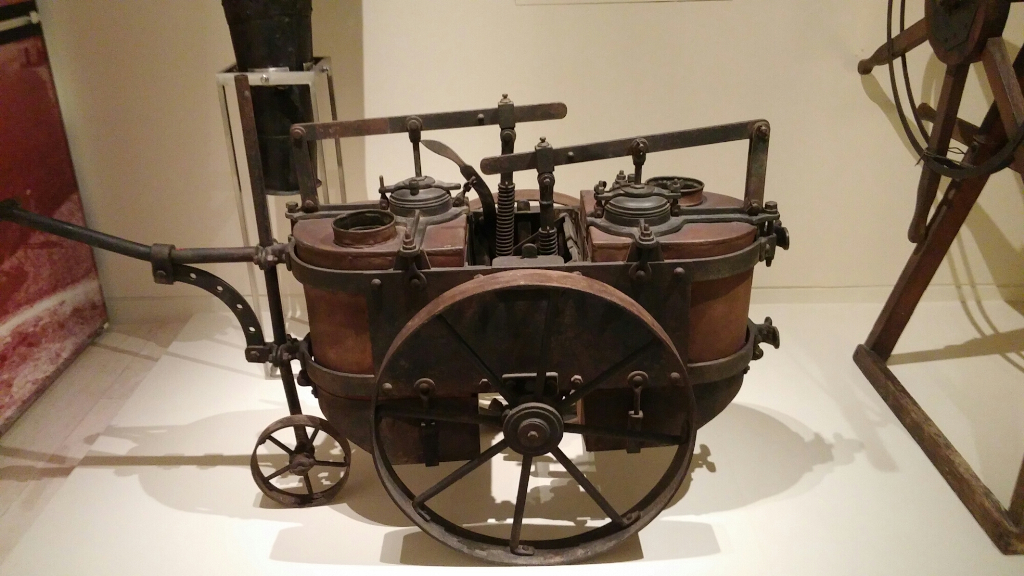 Early spreader for “Bordeaux mixture”
